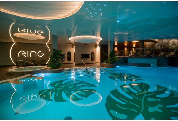 RING SPA & SAUNAS visit for one