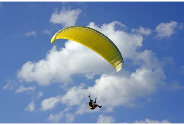 Sightseeing paragliding with an instructor in Kretinga