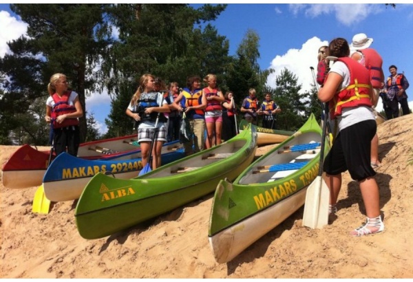 One day voyage by canoe or kayak