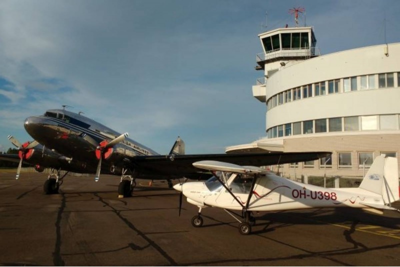 Experience the thrill of flying in an ultralight aircraft!